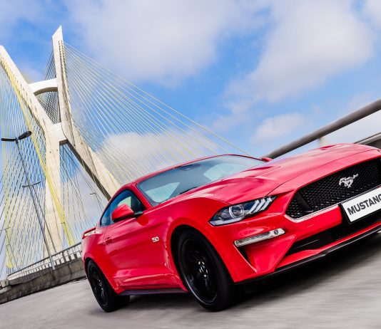Mustang, o pônei cinquentão que virou garanhão