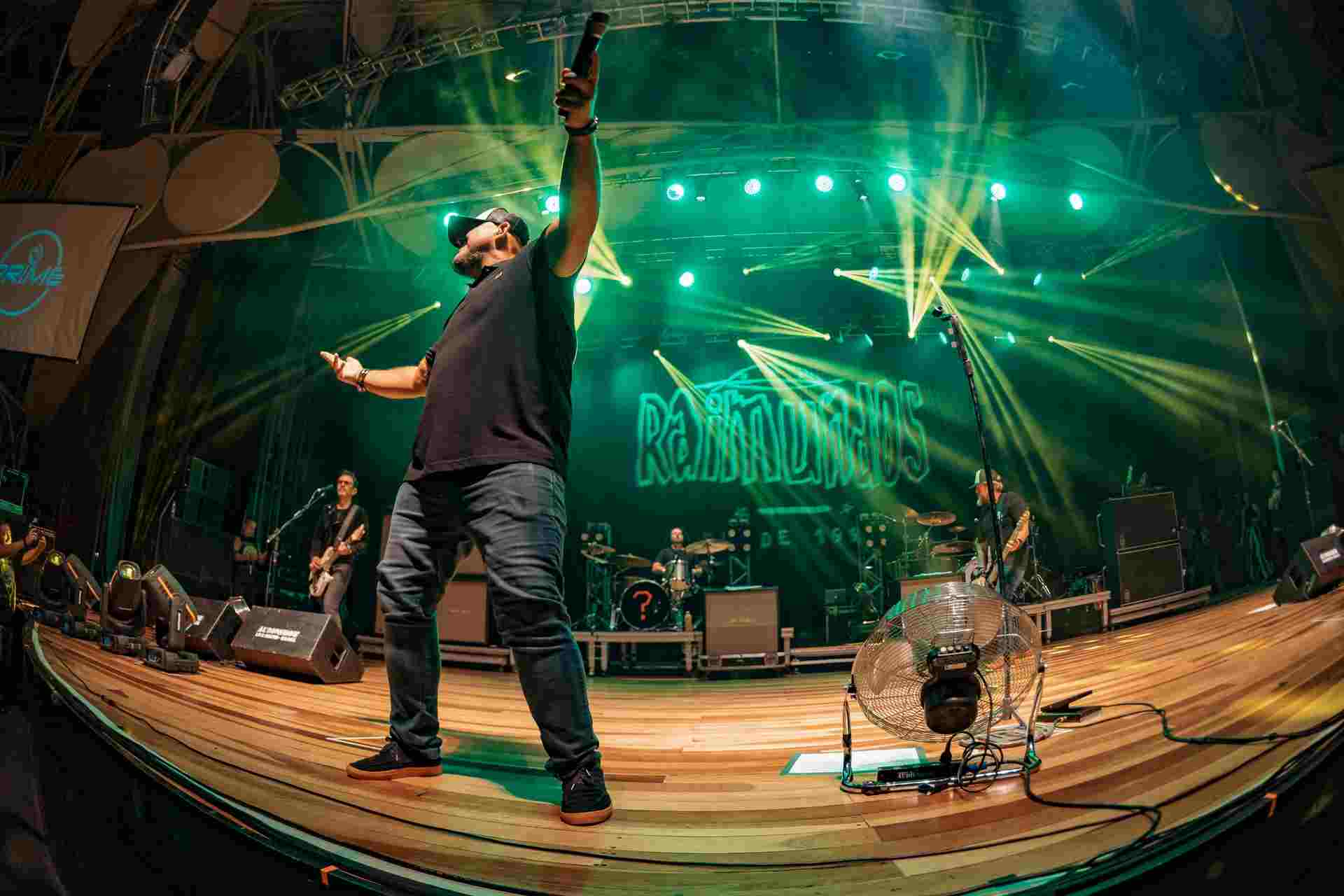 Raimundos Celebram 25 Anos Com Show Em Jundiaí 0546