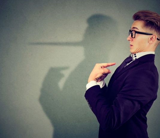 MENTIRAS: Quais e quantas você vem contando para si mesmo? MENTIRAS