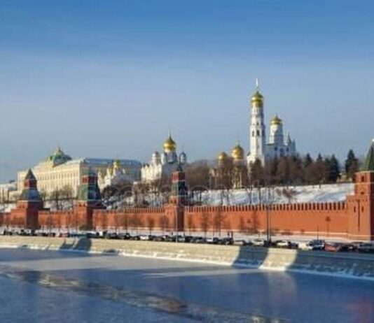 OS RUSSOS estão chegando RUSSOS