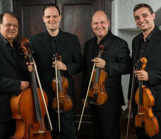Quarteto CARLOS GOMES se apresentará no Teatro Polytheama carlos gomes