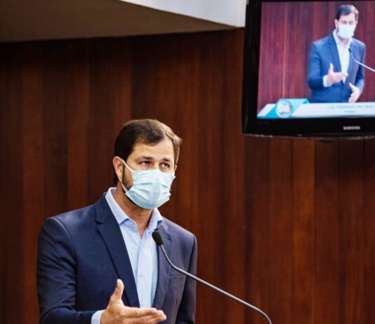 quatro projetos do prefeito
