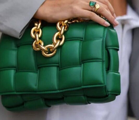 BOLSAS CLOCHARD: Você pode usá-las no ombro, a tiracolo ou na mão bolsas clochard