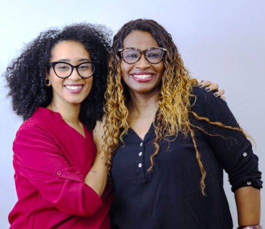 Mariana Janeiro lança pré-candidatura coletiva. Suplicy e Gleisi presentes candidatura coletiva