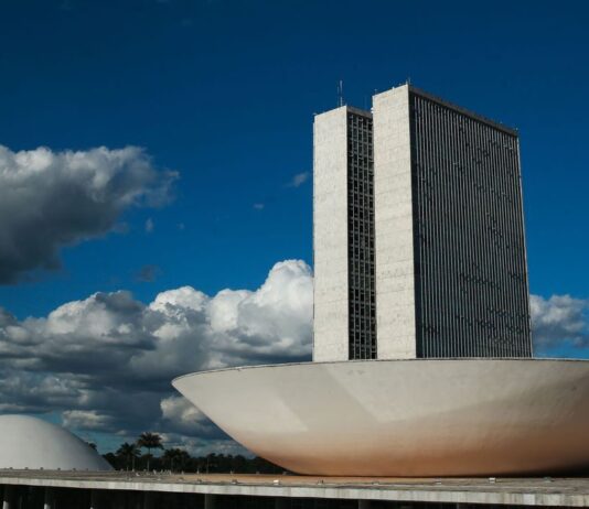 DEPUTADOS AMEAÇADOS deputados