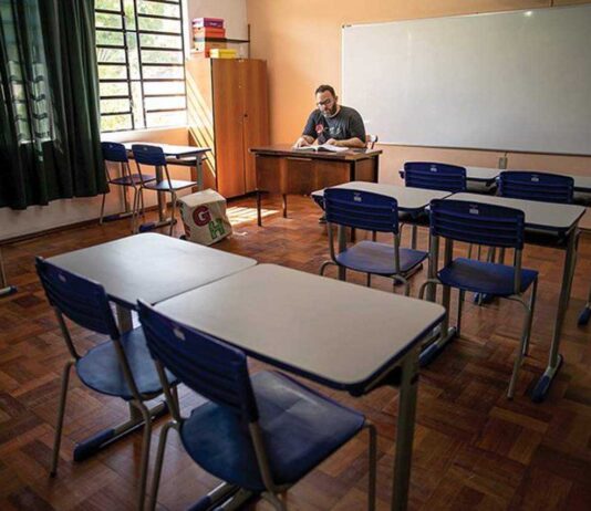 PROFESSORES professores