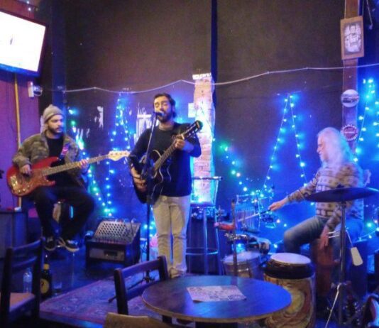 Show intimista, MPB e samba. Hoje tem Sexta no Museu shows intimistas