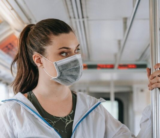 MÁSCARAS voltam a ser obrigatórias nos ônibus de Campo Limpo máscaras
