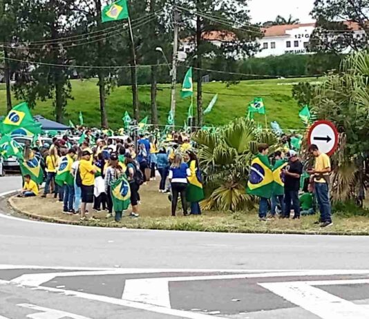 12º GAC: PT pede fim do acampamento de radicais 12º GAC
