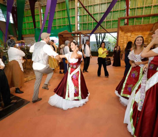 FESTA DA UVA recomeça hoje. Veja programação completa festa da uva