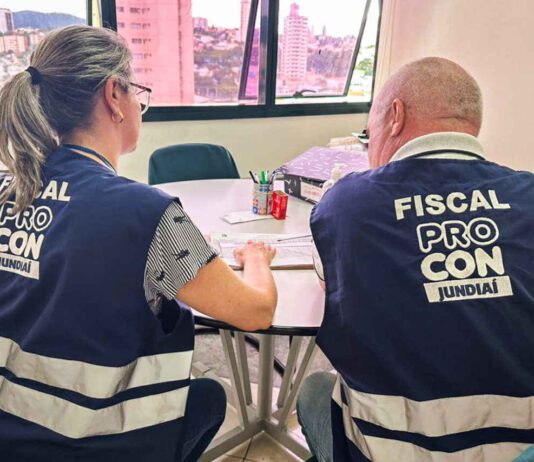 Material escolar: Procon Jundiaí identifica diferença de 140% material escolar