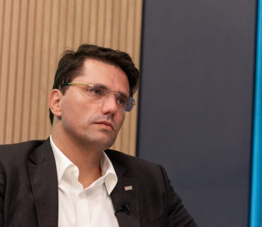 TIC: Governo do Estado revisa projeto e orçamento tic