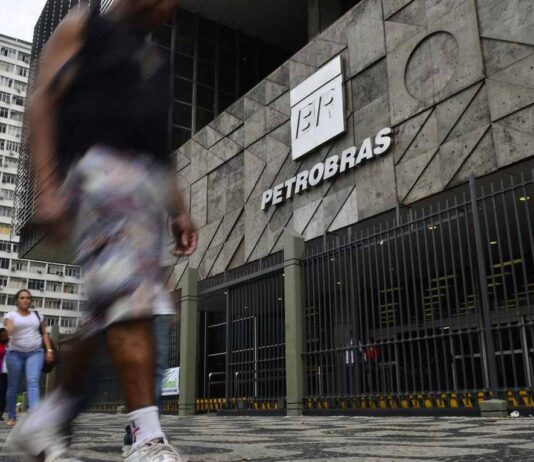esquerda e direita