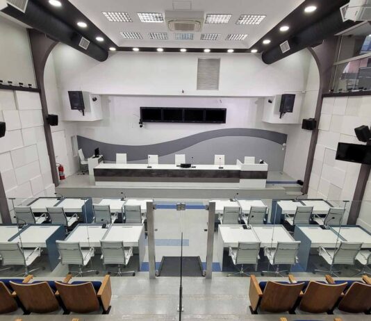 PRIMEIRA SESSÃO do ano terá veto do prefeito. Assista! primeira sessão
