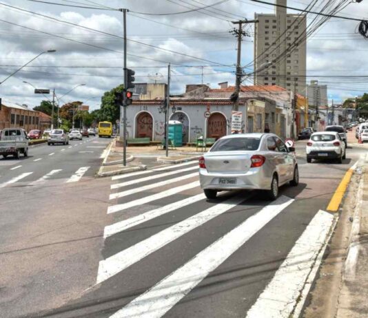 Rua Abolição passa a ter mão única a partir de hoje rua abolição