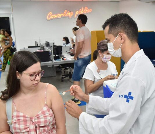 Hoje é dia de MULTIVACINAÇÃO multivacinação