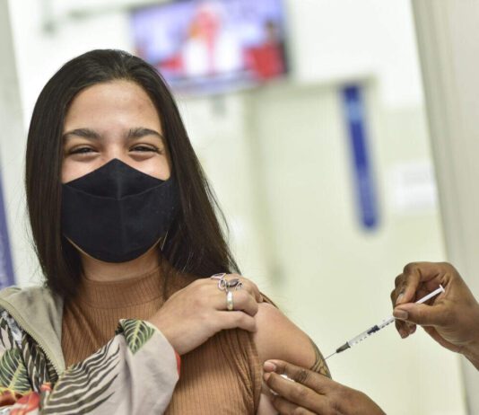 Máscaras gratuitas: Veto será votado nesta terça(6) MÁSCARAS