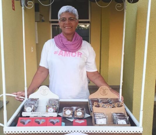 Galpão é vitrine para geração de renda dos CRIATIVOS galpão