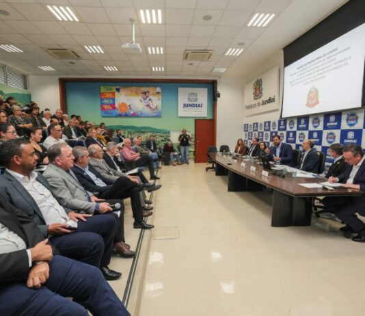 Habitação e mobilidade: Prefeitos da RMJ debatem projetos habitação