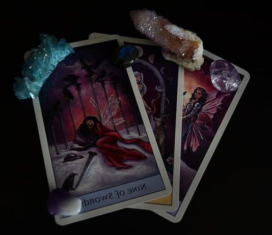MANIPULAÇÃO ou oportunidades? Veja o conselho das cartas! manipulação