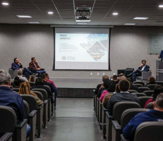 PLANO de Desenvolvimento: Apresentação será dia 26 plano de
