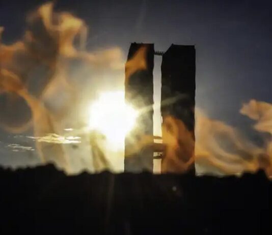 Clima quente em BRASÍLIA CLIMA