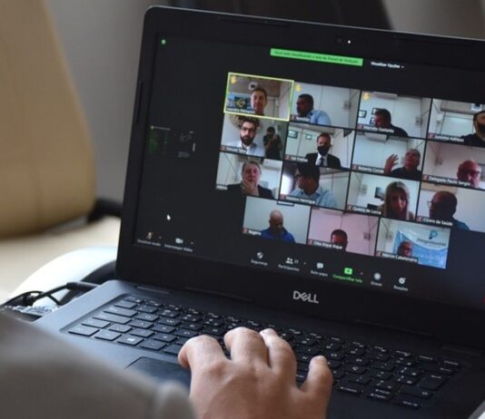 Vereadores aprovam projeto contra FAKE. E como ficam as deles? fake