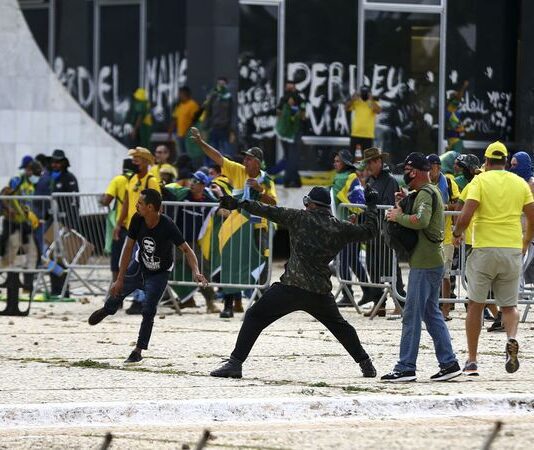 Haveria GOLPE de Estado sem armas? golpe