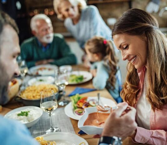 Fique mais à MESA com sua família em 2024. Veja vídeo!!! mesa