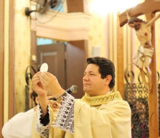 Igreja Católica: “Políticos não podem instrumentalizar a religião” religião