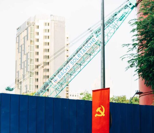 COMUNISTA no poder comunista