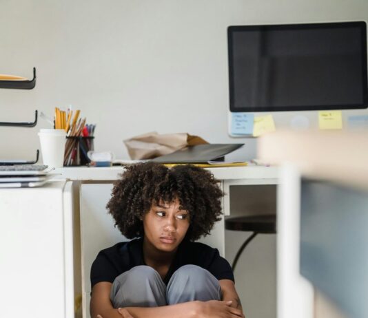 MULHERES nas empresas: Desafios e equilíbrio. Veja vídeo mulheres