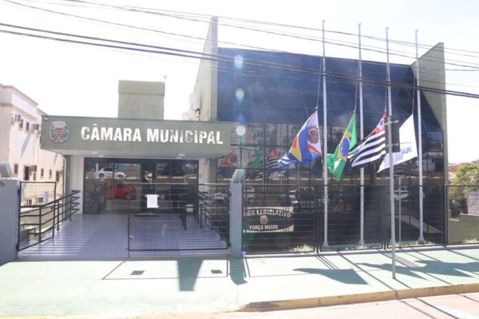 COMISSIONADOS COMISSIONADOS