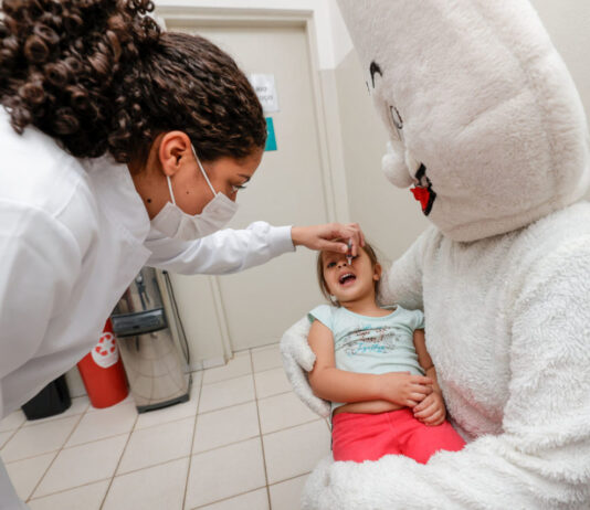 PARALISIA INFANTIL: Até agora, 25% das crianças vacinadas paralisia