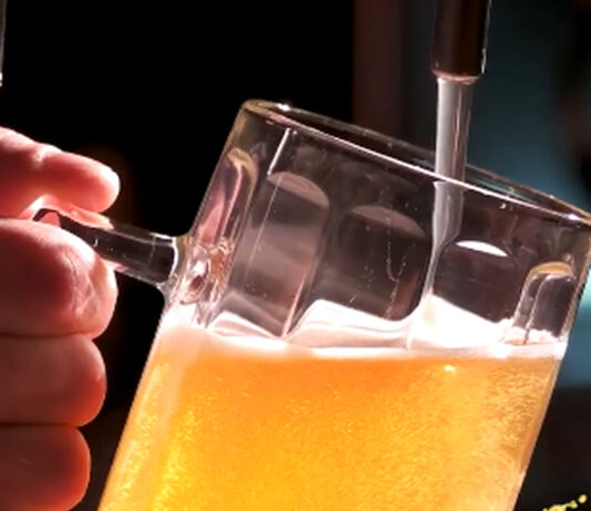 2ª OKTOBERFEST: 40 expositores e 60 torneiras de chopp OKTOBERFEST