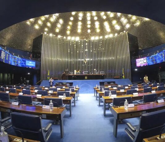 legislando