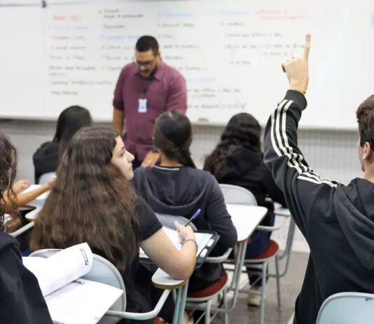 Experiência, respeito, saber e liderança no ENSINO ensino