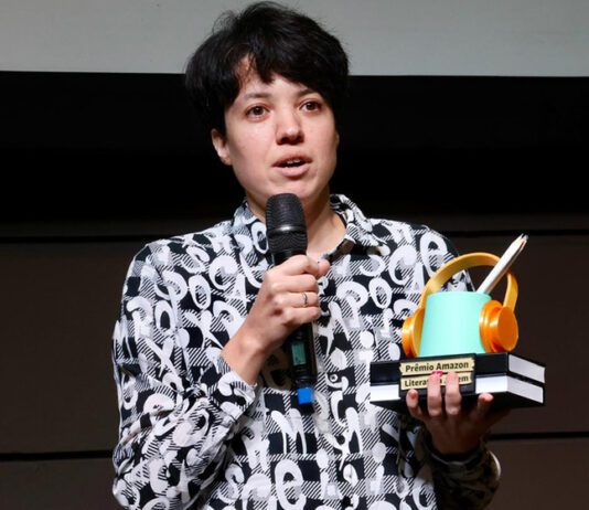 Juliana Giacobelli, a premiada(e muito lida) escritora de Jundiaí juliana