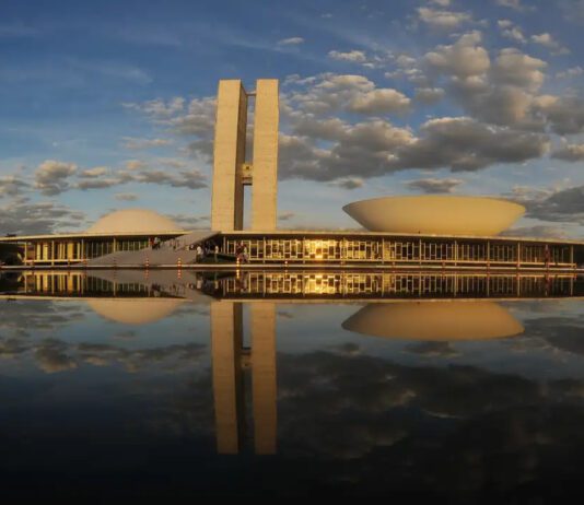 O papel do LEGISLATIVO legislativo
