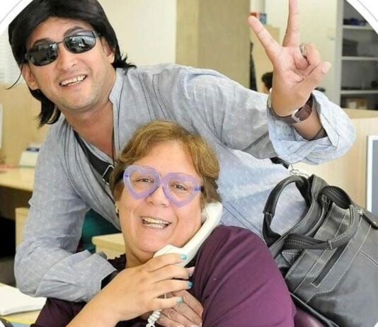 DENISE, a dona da alegria e do improviso denise
