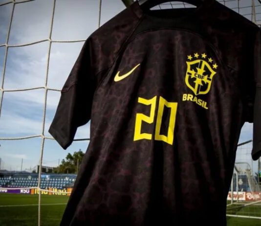 RACISMO no futebol e a inveja branca racismo