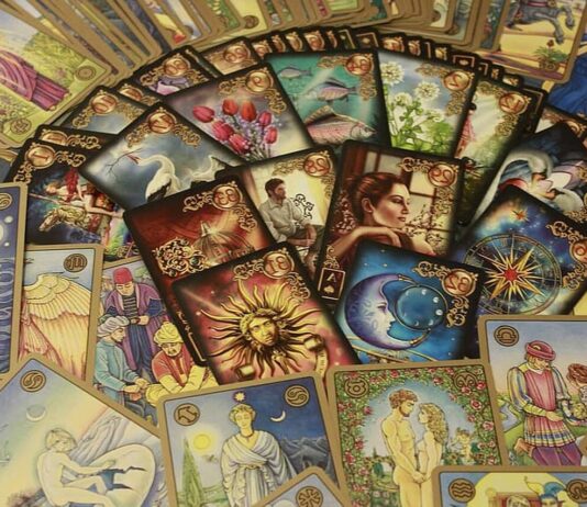 ADIAMENTOS ou renovação? Veja conselho das cartas!!! adiamentos