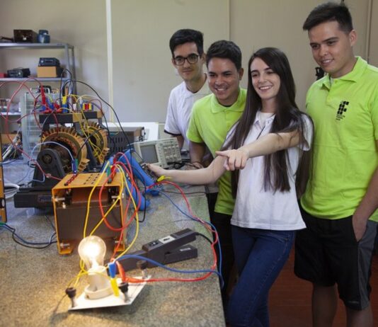 O mundo está redescobrindo os CURSOS TÉCNICOS cursos técnicos
