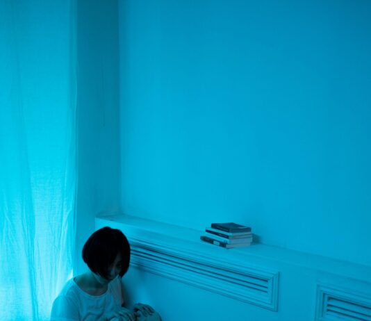 DEPRESSÃO e tristeza são coisas bem diferentes depressão