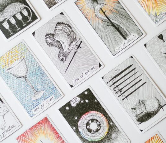 Desapego de mágoas ou SORTE? Veja conselhos das cartas!!! desapego