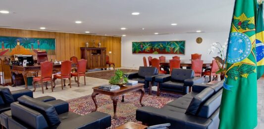 FILHO do presidente é investigado filho