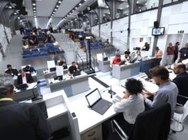 Sessão desta terça(7): Seis PROJETOS de lei. Um é do prefeito sessão