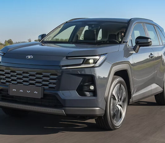 RAV4: Duas versões híbridas a partir de R$ 317 mil rav4