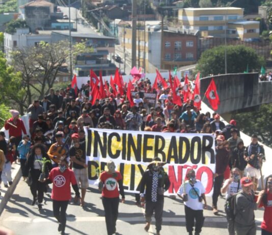 INCINERAÇÃO de lixo faz parte do racismo ambiental incineração
