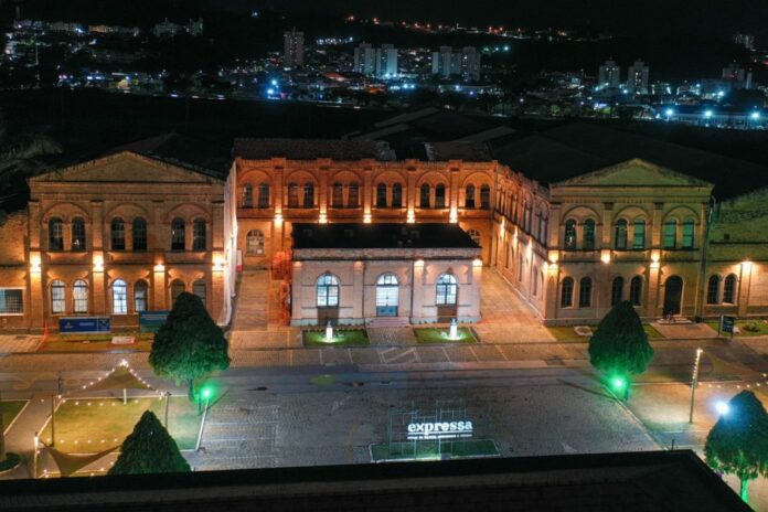 mês